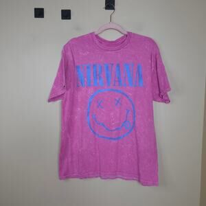 Nirvana Short Sleeve Smiley Graphic Tee in Washed Pink Size L